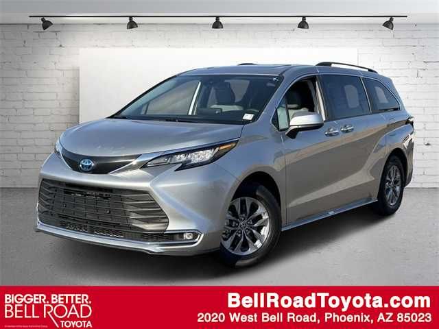 2023 Toyota Sienna XLE