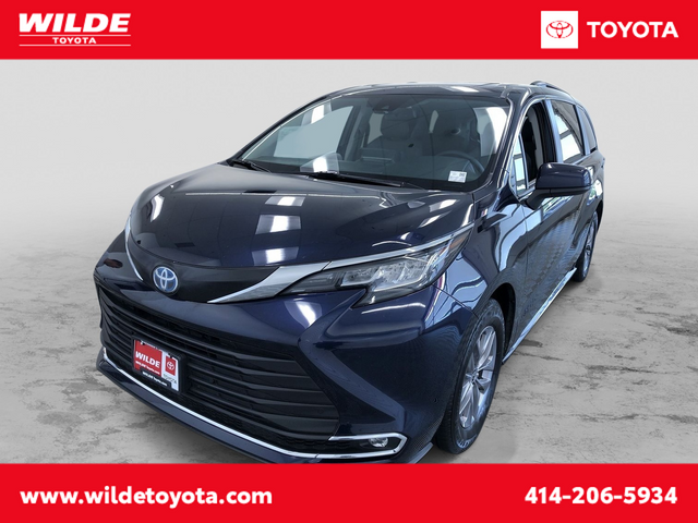 2023 Toyota Sienna XLE