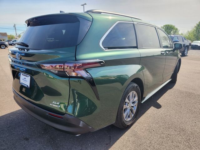 2023 Toyota Sienna XLE