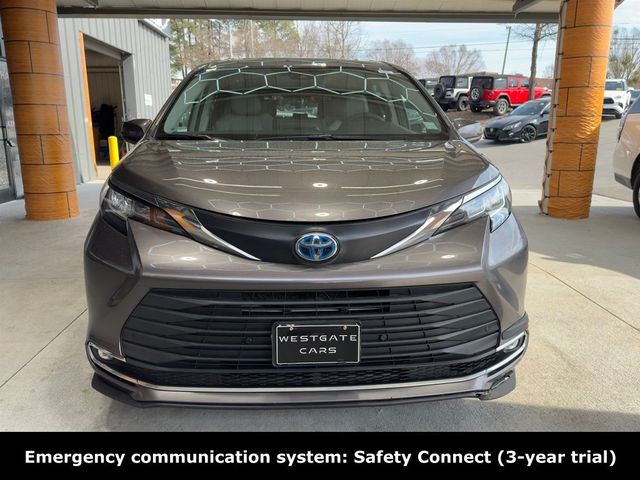 2023 Toyota Sienna XLE