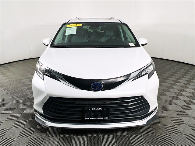 2023 Toyota Sienna XLE