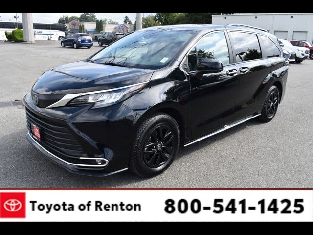 2023 Toyota Sienna XLE