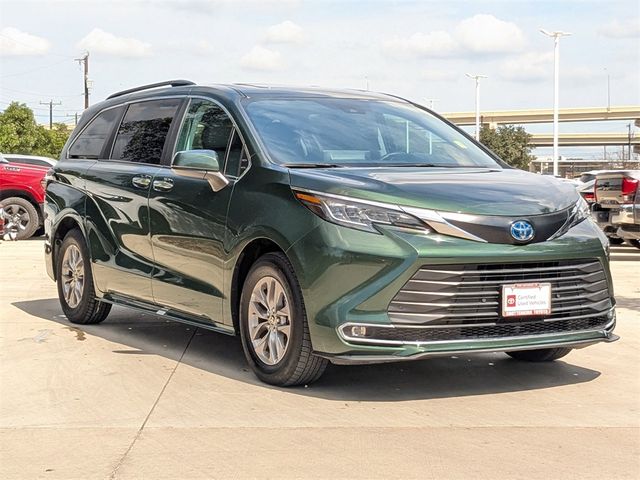 2023 Toyota Sienna XLE