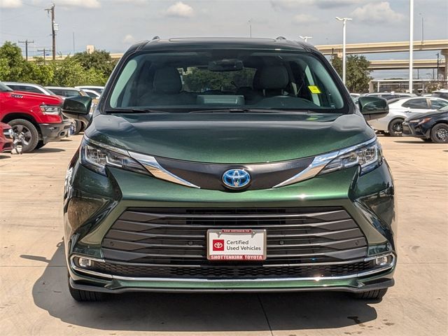 2023 Toyota Sienna XLE