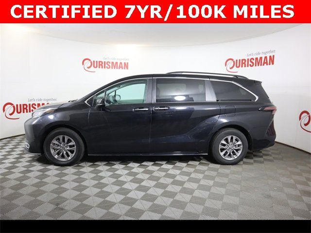 2023 Toyota Sienna XLE