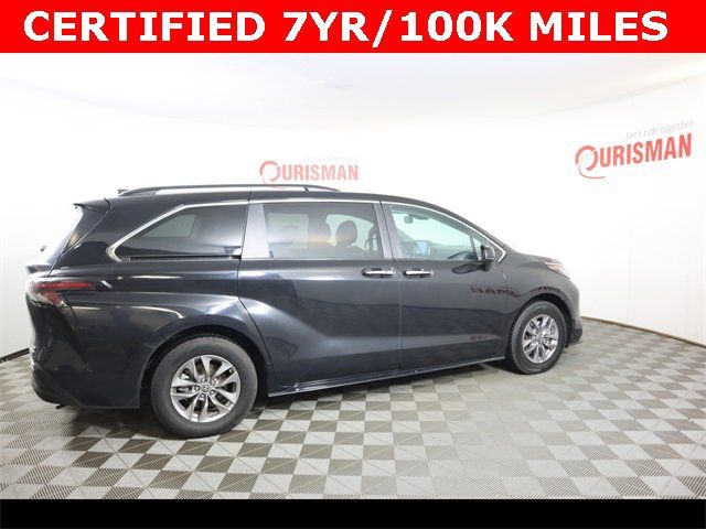 2023 Toyota Sienna XLE