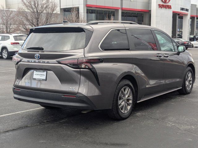 2023 Toyota Sienna XLE