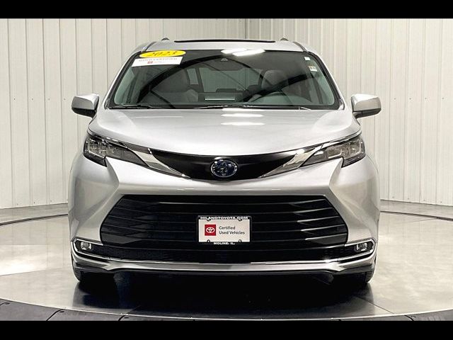 2023 Toyota Sienna XLE