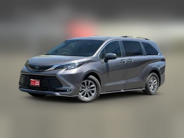 2023 Toyota Sienna XLE
