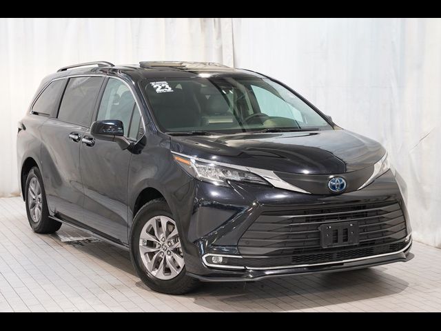 2023 Toyota Sienna XLE