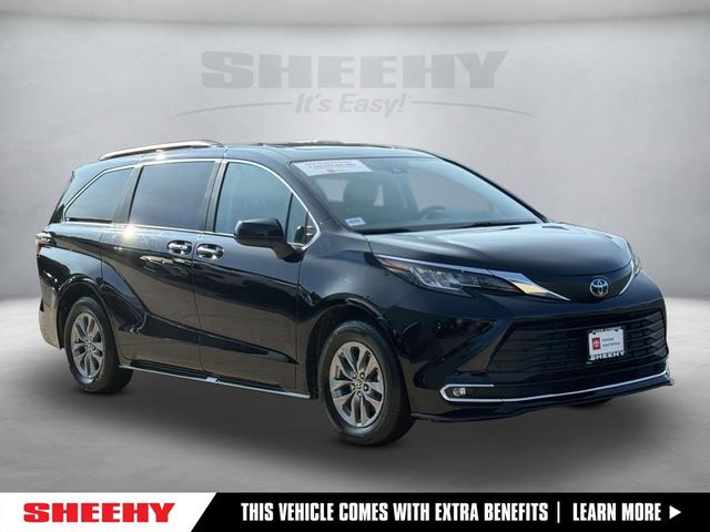 2023 Toyota Sienna XLE