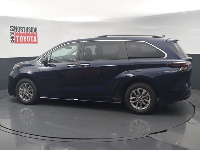 2023 Toyota Sienna XLE