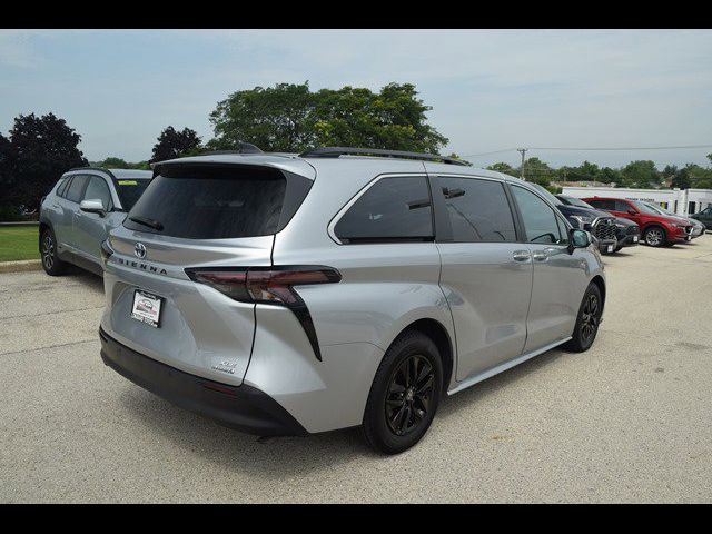 2023 Toyota Sienna XLE