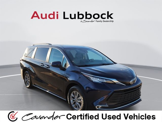 2023 Toyota Sienna XLE