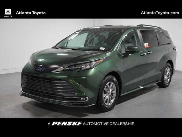 2023 Toyota Sienna XLE