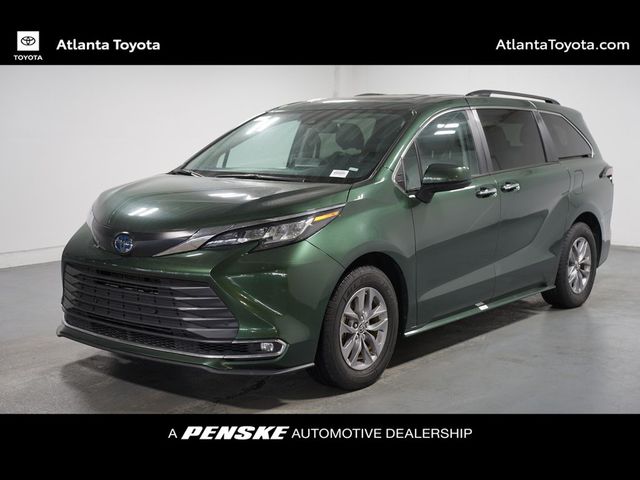 2023 Toyota Sienna XLE