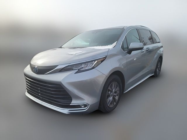 2023 Toyota Sienna XLE