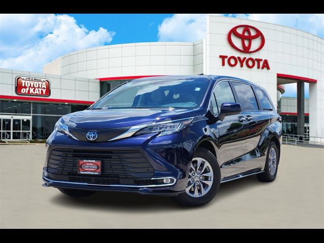 2023 Toyota Sienna XLE