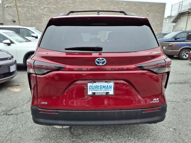 2023 Toyota Sienna XLE
