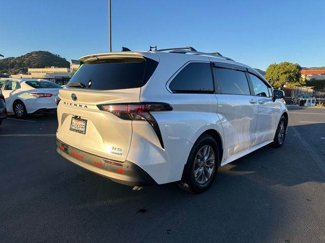 2023 Toyota Sienna XLE