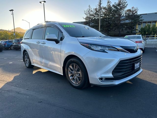 2023 Toyota Sienna XLE