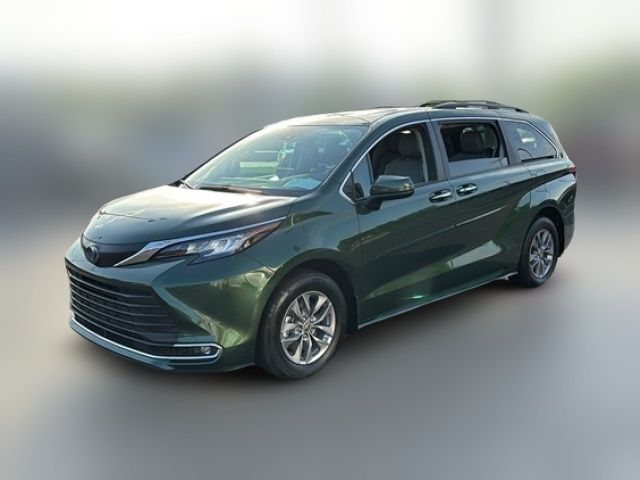 2023 Toyota Sienna XLE