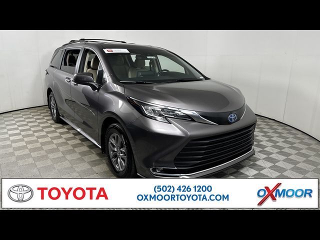 2023 Toyota Sienna XLE