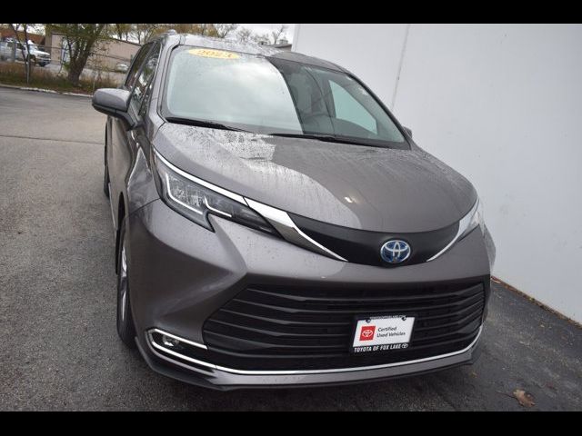 2023 Toyota Sienna XLE