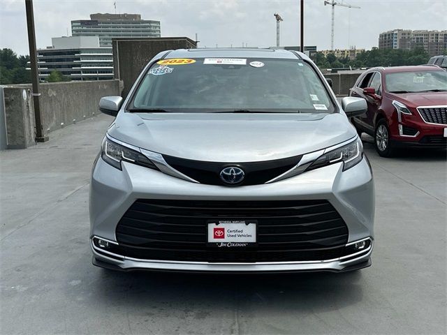 2023 Toyota Sienna XLE
