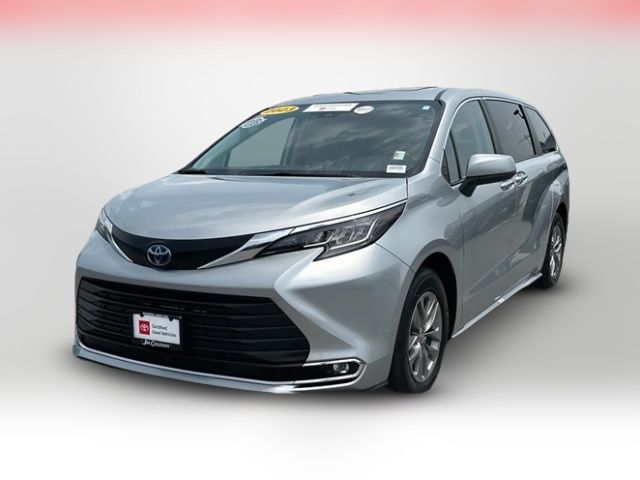2023 Toyota Sienna XLE