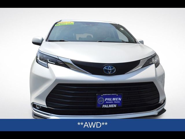 2023 Toyota Sienna XLE