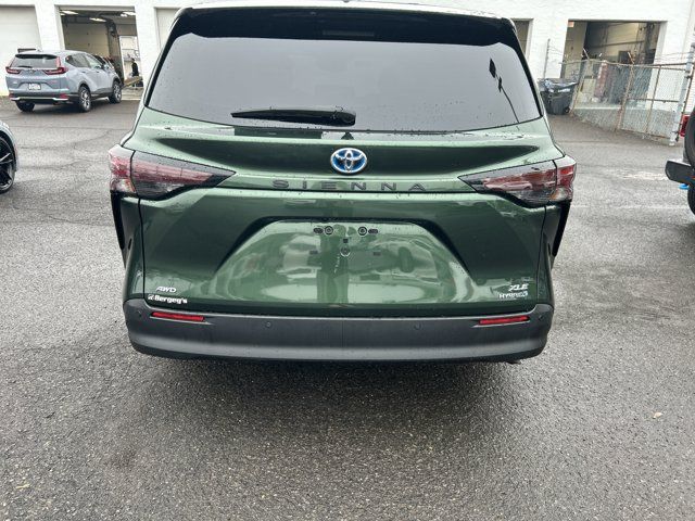 2023 Toyota Sienna XLE
