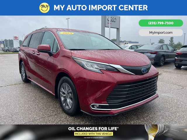 2023 Toyota Sienna XLE