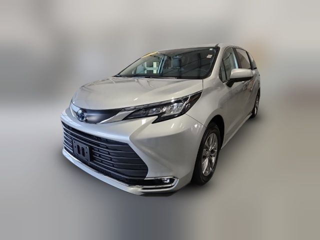 2023 Toyota Sienna XLE