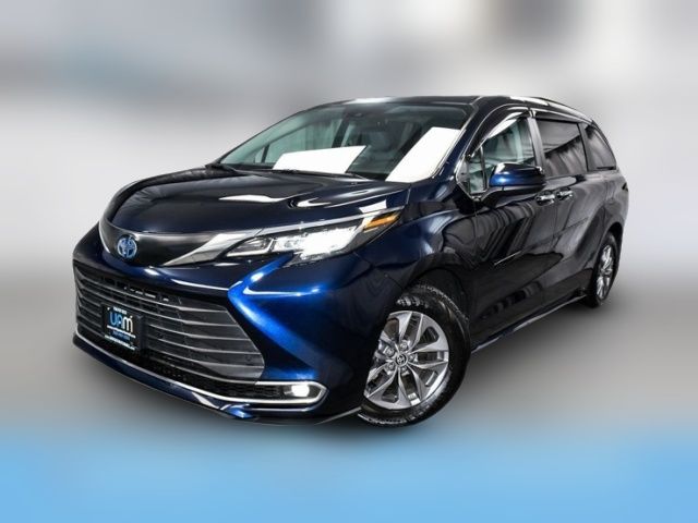 2023 Toyota Sienna XLE