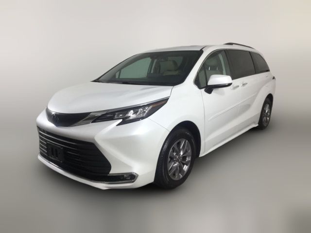 2023 Toyota Sienna XLE