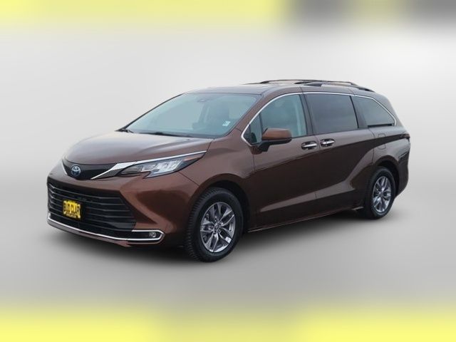 2023 Toyota Sienna XLE