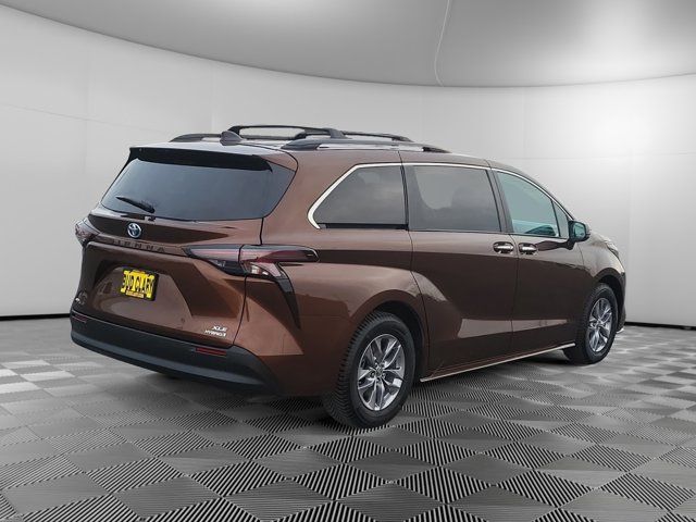 2023 Toyota Sienna XLE