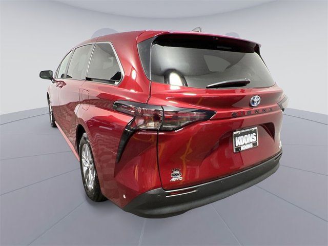 2023 Toyota Sienna XLE