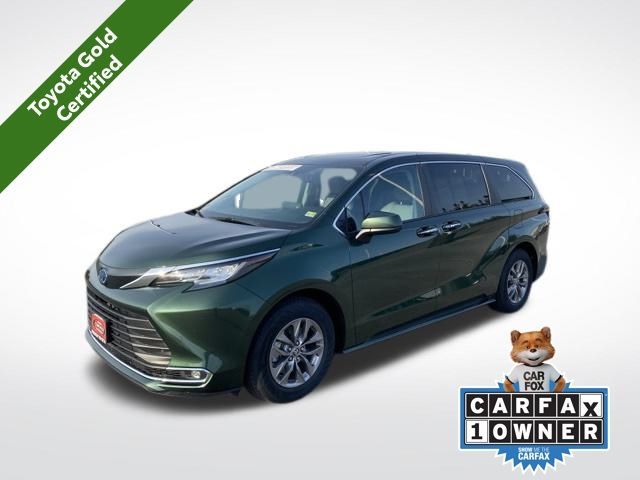 2023 Toyota Sienna XLE