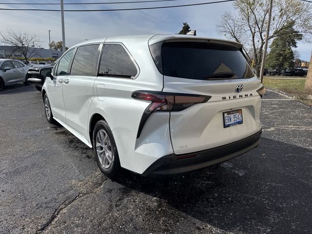 2023 Toyota Sienna XLE