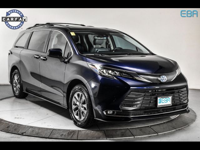 2023 Toyota Sienna XLE