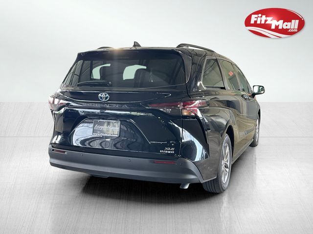 2023 Toyota Sienna XLE