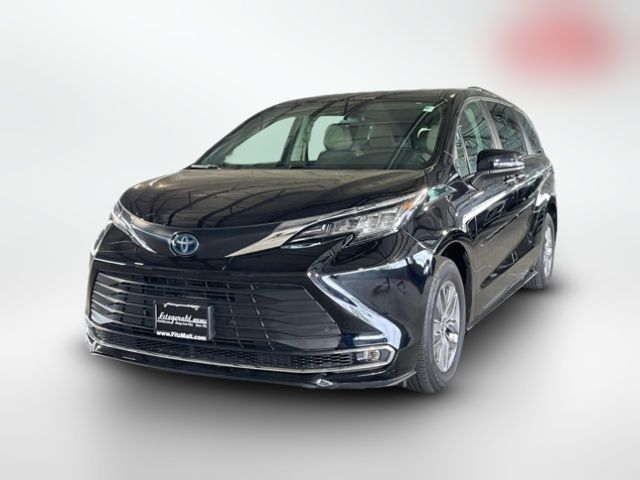2023 Toyota Sienna XLE