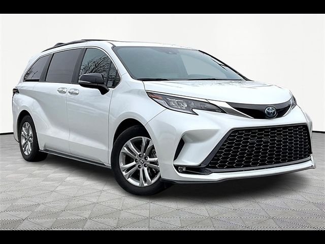 2023 Toyota Sienna XSE 25th Anniversary