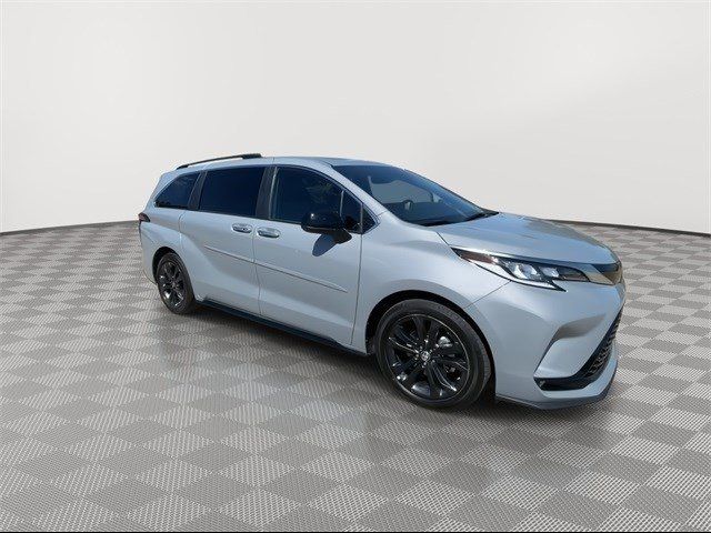 2023 Toyota Sienna XSE