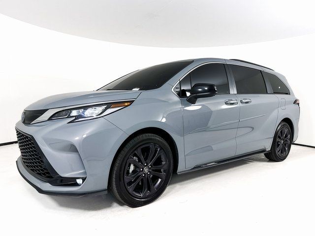 2023 Toyota Sienna XSE