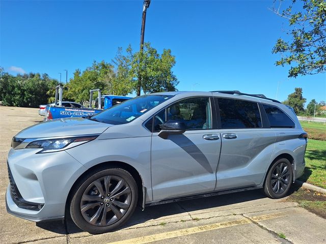 2023 Toyota Sienna XSE