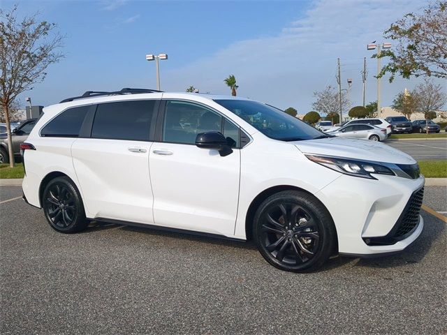 2023 Toyota Sienna XSE