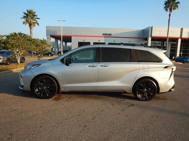 2023 Toyota Sienna XSE